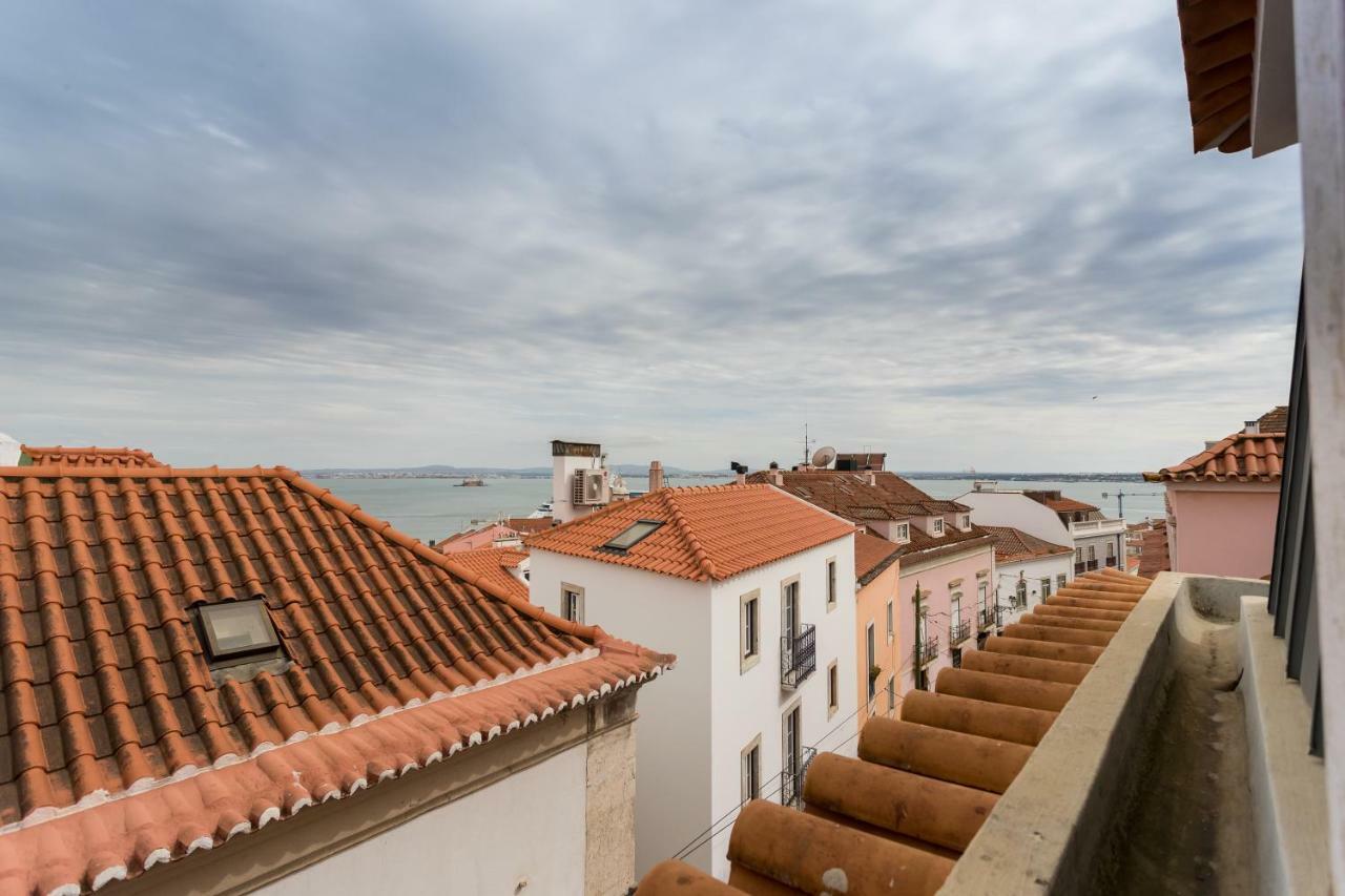 Alfama Modern Two-Bedroom Apartment W/ River View And Parking - By Lu Holidays Лиссабон Экстерьер фото