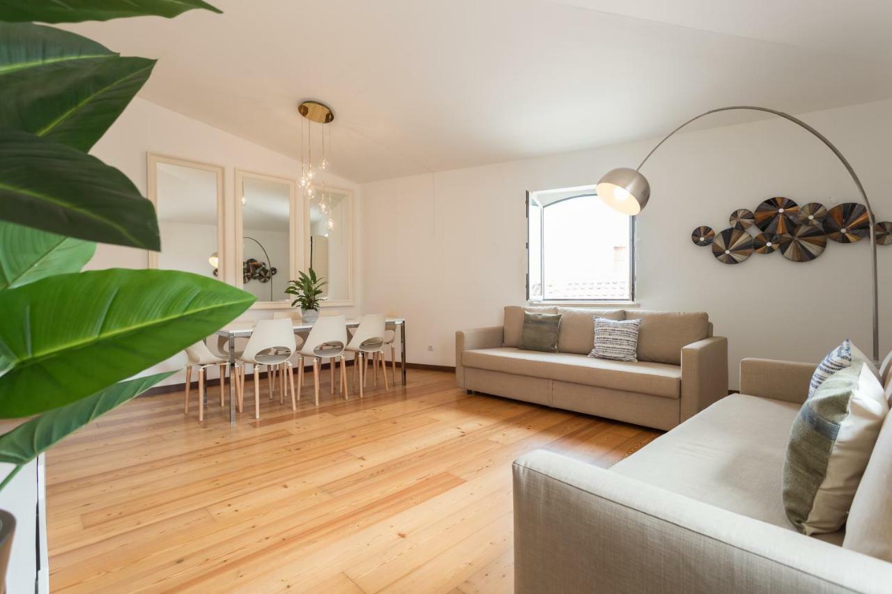 Alfama Modern Two-Bedroom Apartment W/ River View And Parking - By Lu Holidays Лиссабон Экстерьер фото
